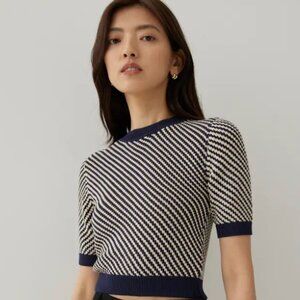 Love, Bonito Paola Short Sleeve Knit Crewneck Sweater Top Navy Blue Cream 6/S